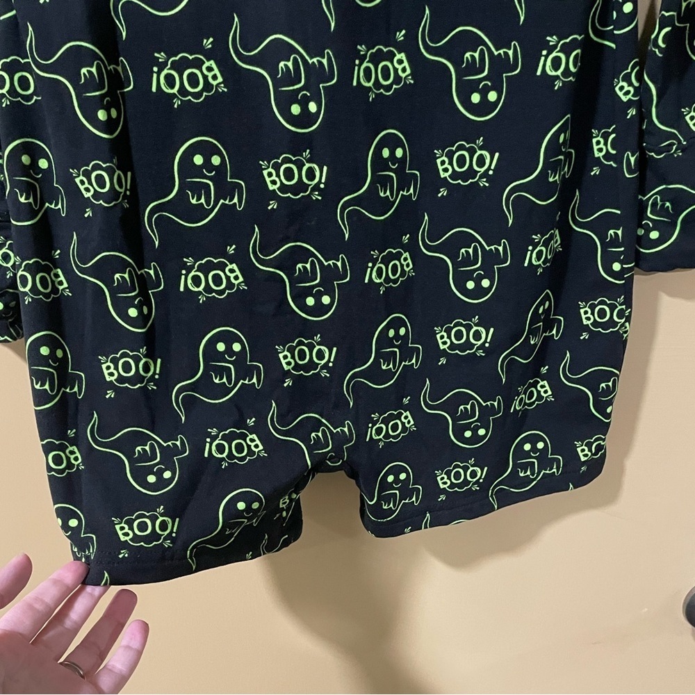 Shosho Halloween Ghost Black and Green Boo Print Romper - Picture 6 of 6